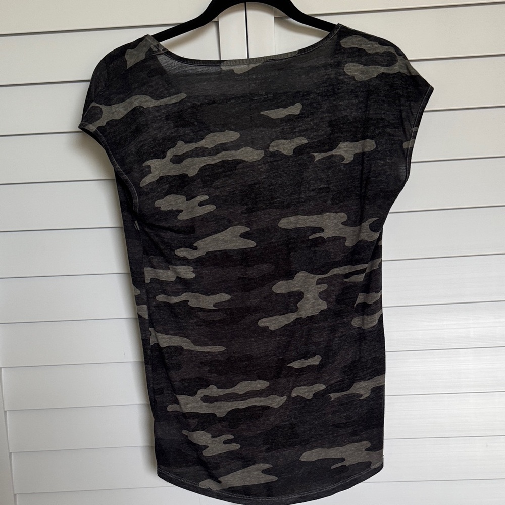 Lucky Brand Women's Black and Gray Camouflage Tee - Picture 3 of 3